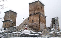 Miskolc, Diósgyőri vár (még az átépítés előtt)