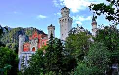 várak és kastélyok németország alpok neuschwanstein kastély nyár