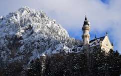 várak és kastélyok hegy címlapfotó németország alpok neuschwanstein kastély tél