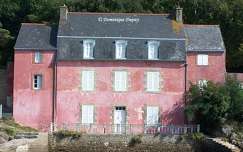Maison rose à Séné - Morbihan - France